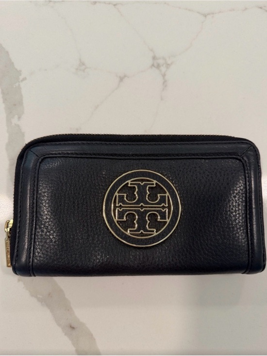 Tory Burch Accessories - Tory Burch Black Leather Zip Lg wallet with Gold Logo. EUC